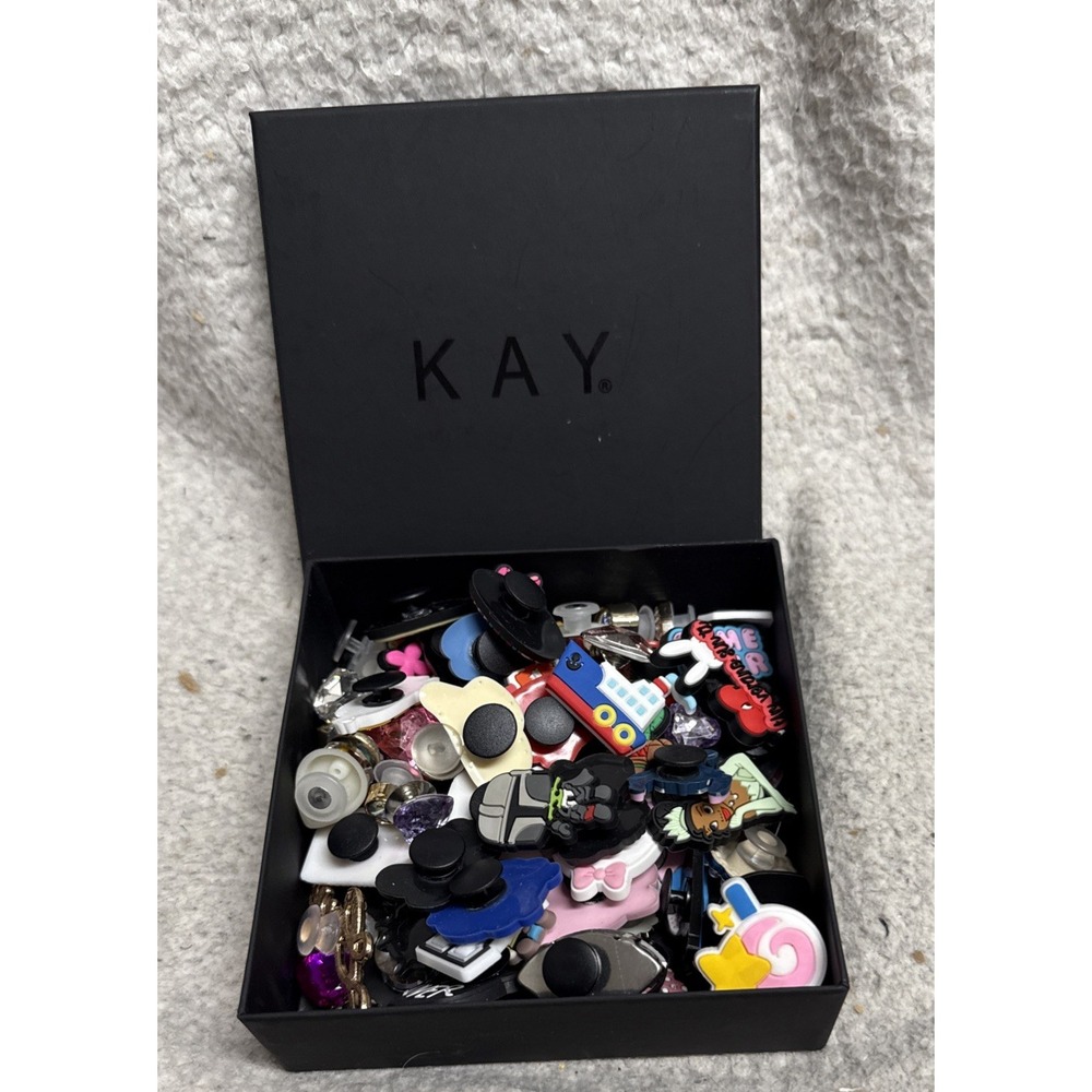 Lot of 75 + Croc Charms In a Box Multiple Characters, Jewels. All Kinds Of Stuff - Picture 2 of 2